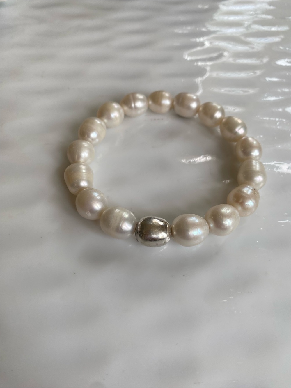 Silpada “Shine On” Pearl Stretch Bracelet with Silver Accent B2894 - Picture 2 of 6
